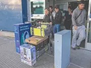 Black Friday Paradox: Pakistani Shoppers Flock But Spend Less