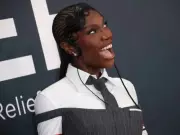 Doechii's Lap Dance for Ayo Edebiri Shocks Los Angeles Crowd