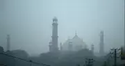 Lahore Chokes: Pakistani Metropolis Tops World's Most Polluted Cities List Amid Severe Smog Crisis