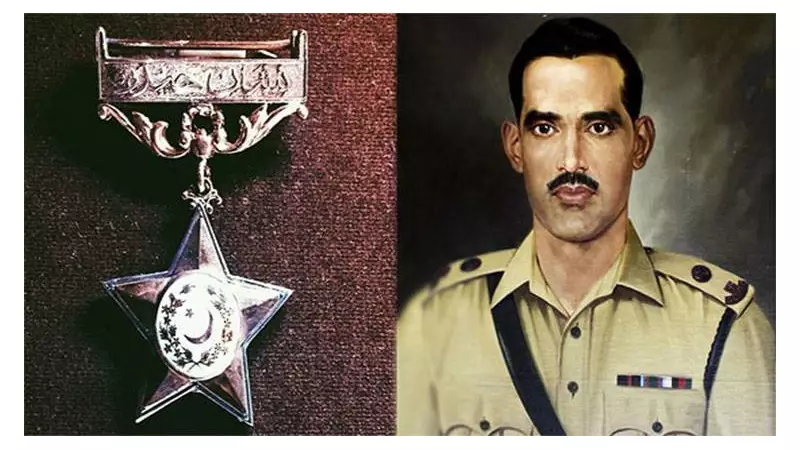 Pakistan's Military Leaders Pay Tribute to Nishan-e-Haider Hero Major Akram on 54th Martyrdom Day