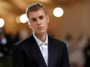 Justin Bieber Threatens Apple Over iPhone's 'Annoying' Dictation Feature