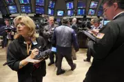 US Stock Market Posts Weekly Gains Amid Economic Data and Fed Speculation