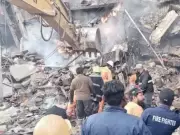 Karachi Mall Fire Kills 5, Traps Up to 100; Major Rescue Operation Underway