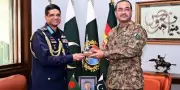 Pakistan, Bangladesh Chiefs Discuss Regional Security & Defence Ties