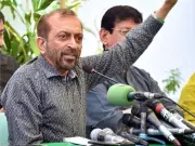 Security Withdrawn from MQM-P Leaders Amid Rising Political Tensions in Karachi