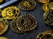 Bitcoin Nears $70,000 Break as Crypto Rout Deepens on Fed Chair Nomination