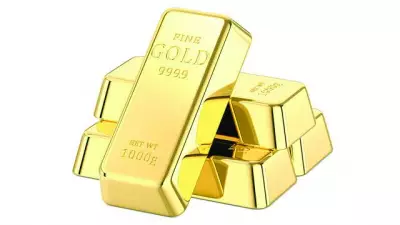 Gold Prices in Pakistan Drop by Rs 3,400 per Tola Amid Global Market Trends