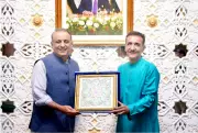 Aleem Khan Visits Tajik Embassy, Stresses Enhanced Bilateral Cooperation