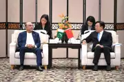 Pakistan President Urges Stronger Trade Ties with China's Hainan Province