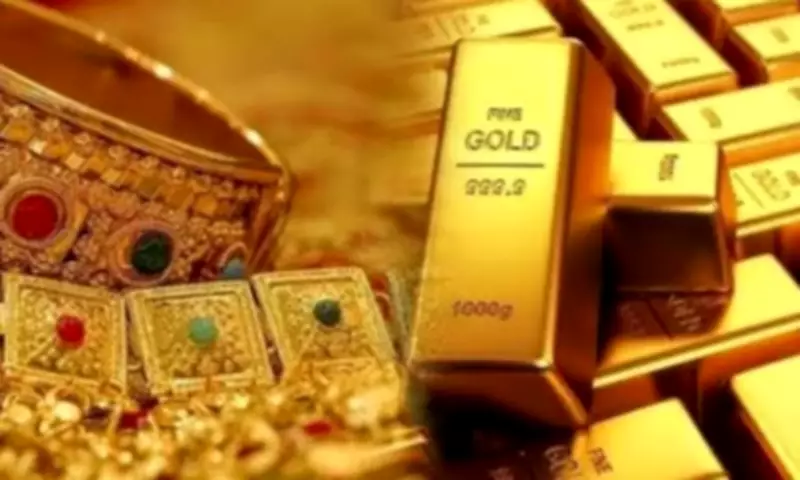 Gold prices surge in Pakistan, per tola reaches Rs488,962