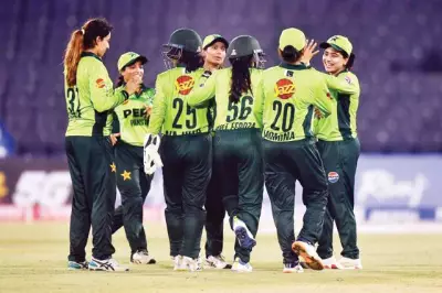 Clinical Pakistan Crush Zimbabwe, Take Unassailable 2-0 Lead