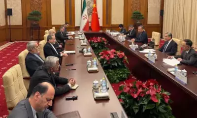 Iranian FM Meets Chinese Counterpart Ahead of Trump's Beijing Visit