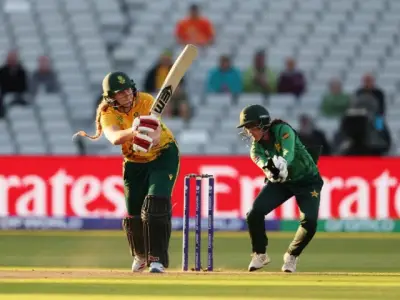 Fatima Sana's Heroics in Vain as Pakistan Lose to South Africa by 2 Wickets