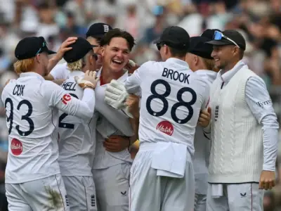 New Zealand Fights Back on Opening Day of Second Test at Oval