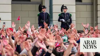 Norwegian Fans Celebrate World Cup Win at Royal Palace