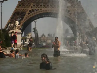 Paris Mayor Warns of Heatwave Risks as Europe Swelters