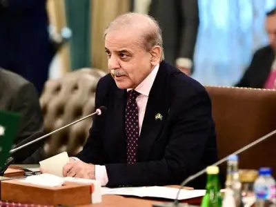 PM Shehbaz meets lawmakers, discusses political affairs and budget