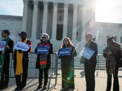 US Supreme Court Backs Trump's Asylum Metering Policy in 6-3 Ruling