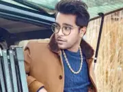 Asim Azhar Dominates Social Media with Hania Aamir Interaction and New Song Buzz