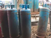 Gas leak blast injures three in Rawalpindi's Muhalla Hukumdad