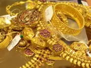 Gold Prices Drop Further in Pakistan and International Markets