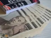 Japanese Yen Weakens to 39-Year Low Against US Dollar at 162.29