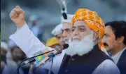 JUI-F Chief Fazlur Rehman Offers to Mediate in Azad Kashmir Crisis