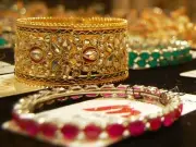 Karachi Maid Arrested for Stealing 20 Tola Gold Jewellery