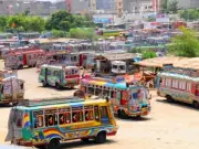 Karachi Transport Strike Continues as Meeting with Traffic Police Fails