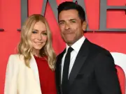 Kelly Ripa Regrets Skipping Wedding Flowers in 1996 Las Vegas Elopement