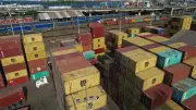 UK Trade Deficit Narrows to £21 Billion in April, Exports Rise