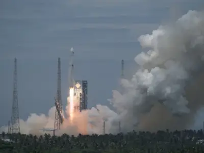 China Successfully Tests Net Recovery System for Reusable Rocket