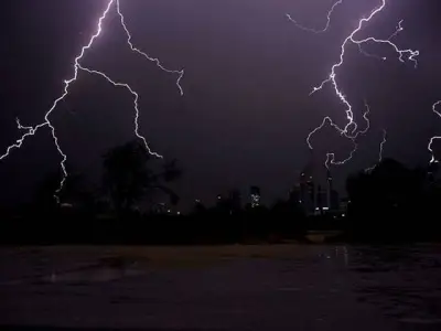 Lahore Rainfall Brings Relief, Highest 18.2mm in Farrukhabad